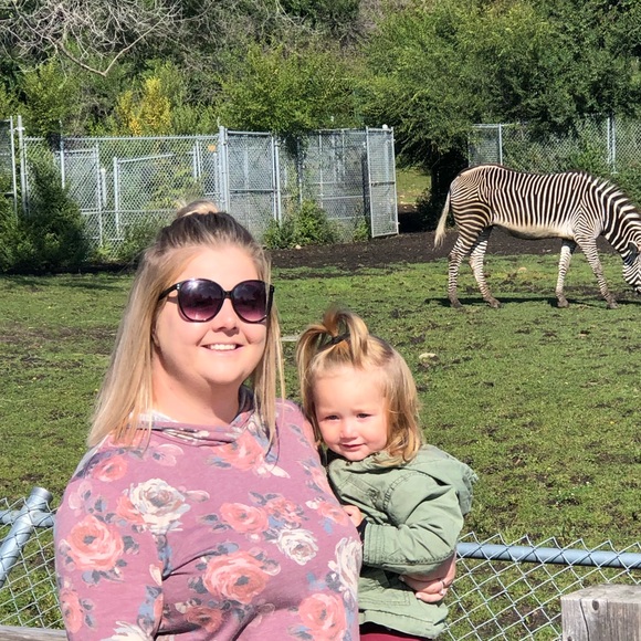 Meet your Posher, Michaela - Picture 1 of 1